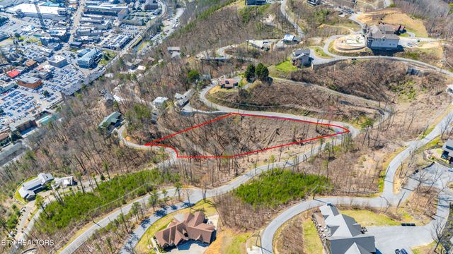 419 Campbell Lead Rd, Gatlinburg, TN 37738