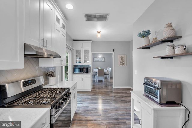 20 JUNE AVE, Hamilton, NJ 08619