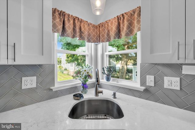 20 JUNE AVE, Hamilton, NJ 08619