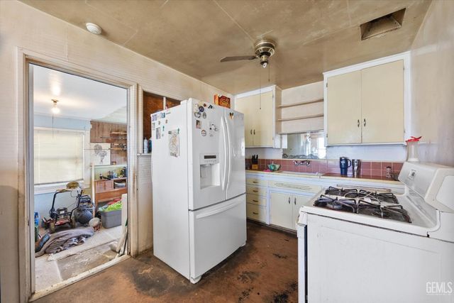 429 1st Street, Bakersfield, CA 93304