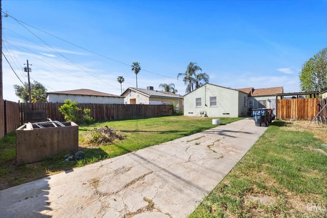 429 1st Street, Bakersfield, CA 93304