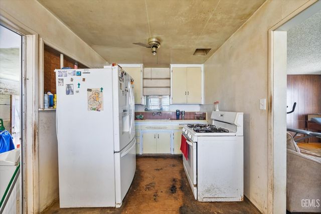 429 1st Street, Bakersfield, CA 93304