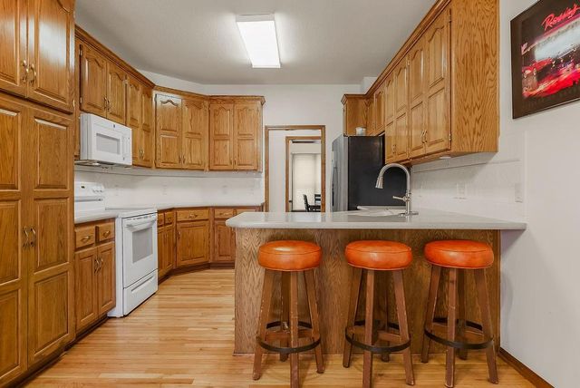 10500 NE 98th Street, Kansas City, MO 64157