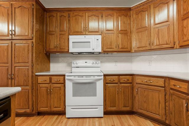 10500 NE 98th Street, Kansas City, MO 64157