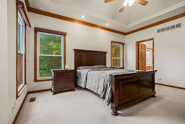 10500 NE 98th Street, Kansas City, MO 64157