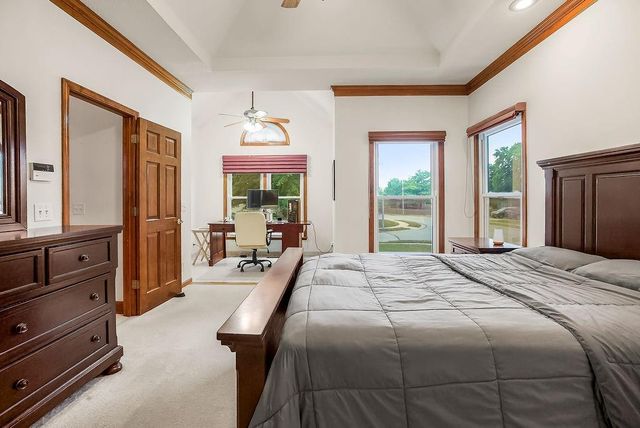 10500 NE 98th Street, Kansas City, MO 64157