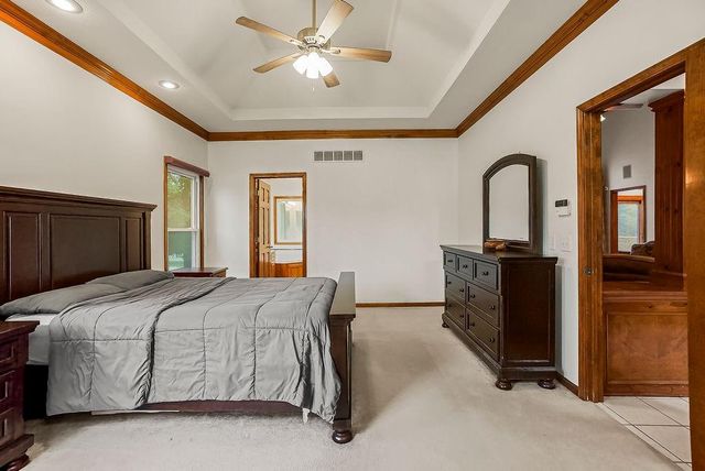 10500 NE 98th Street, Kansas City, MO 64157