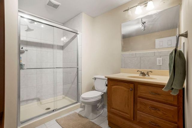 10500 NE 98th Street, Kansas City, MO 64157
