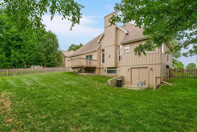 10500 NE 98th Street, Kansas City, MO 64157