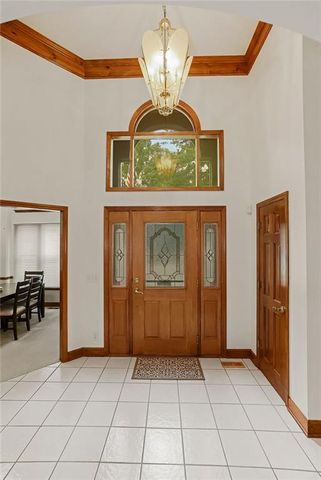10500 NE 98th Street, Kansas City, MO 64157