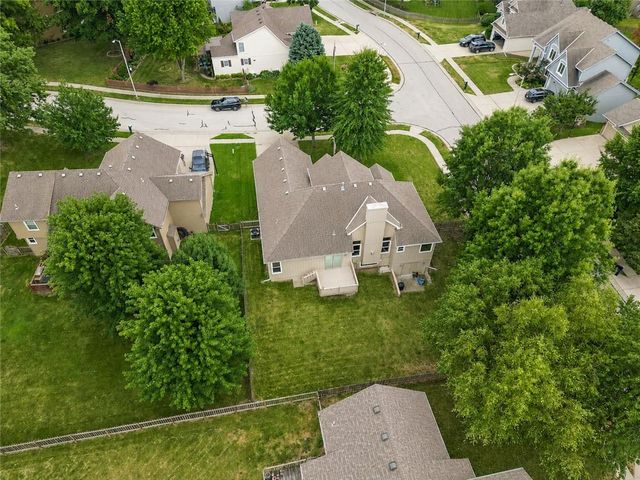 10500 NE 98th Street, Kansas City, MO 64157