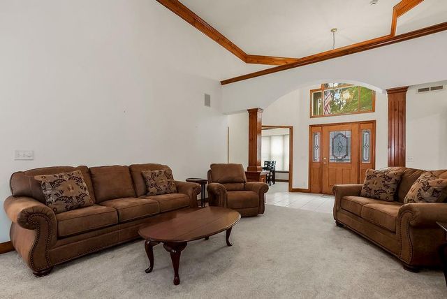 10500 NE 98th Street, Kansas City, MO 64157
