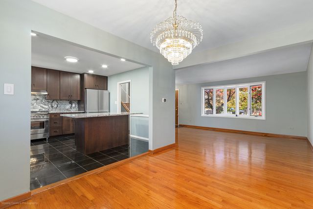 9043 Oriole Avenue, Morton Grove, IL 60053