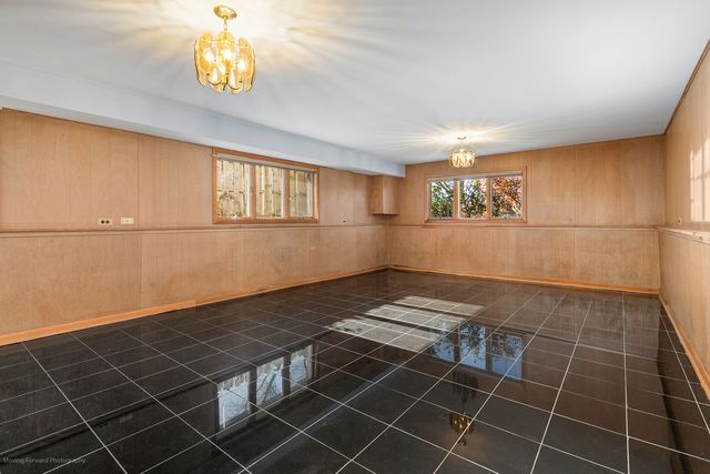 9043 Oriole Avenue, Morton Grove, IL 60053