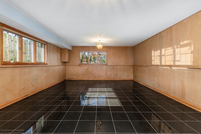 9043 Oriole Avenue, Morton Grove, IL 60053