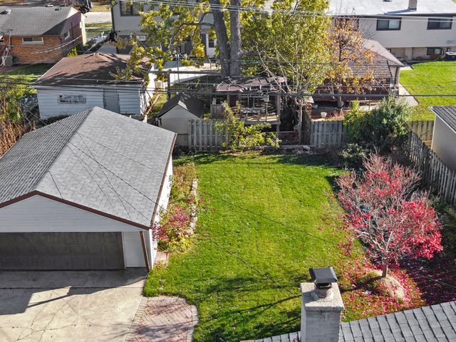 9043 Oriole Avenue, Morton Grove, IL 60053