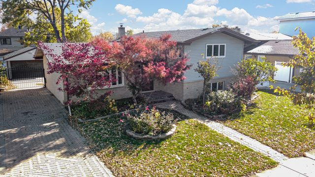 9043 Oriole Avenue, Morton Grove, IL 60053