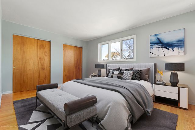 9043 Oriole Avenue, Morton Grove, IL 60053