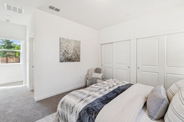 6525 Jacinto Ave, Sacramento, CA 95823