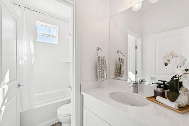 6525 Jacinto Ave, Sacramento, CA 95823