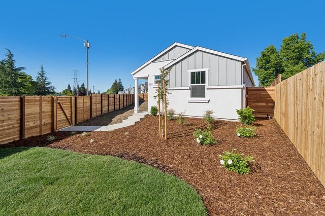 6525 Jacinto Ave, Sacramento, CA 95823