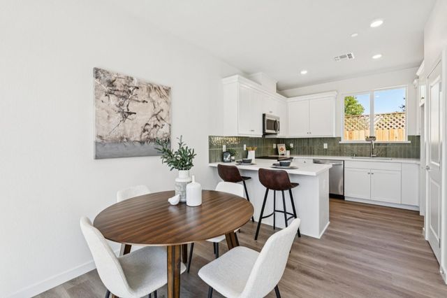 6525 Jacinto Ave, Sacramento, CA 95823