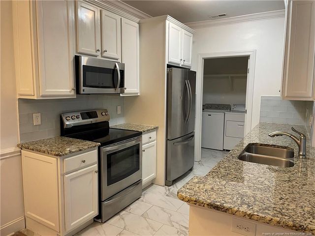 330 Gallery Dr Drive 102, Spring Lake, NC 28390