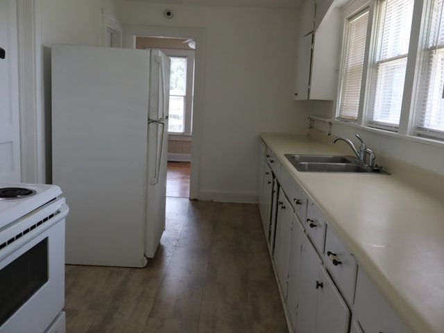 408 2nd St, Lawrenceburg, TN 38464