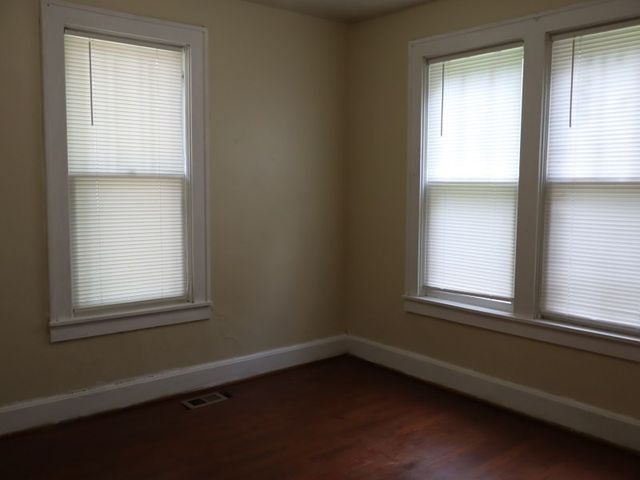 408 2nd St, Lawrenceburg, TN 38464