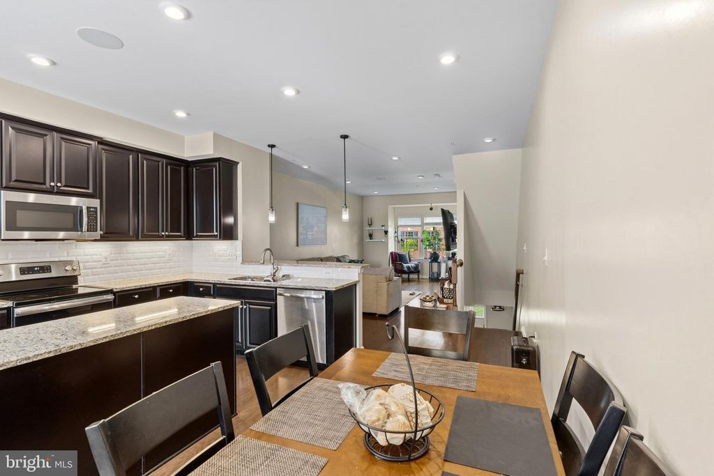 Image 20 of property listing at 4707 MARLENE MEWS, Baltimore, MD 21224