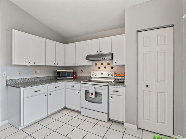 17424 SE 111TH AVENUE, Summerfield, FL 34491