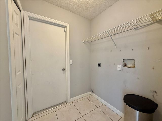 220 CANTERBURY COURT, Kissimmee, FL 34758