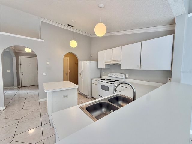 220 CANTERBURY COURT, Kissimmee, FL 34758