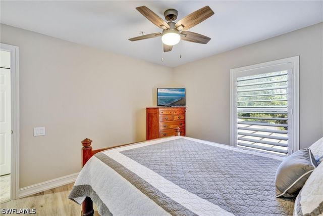 750 Tarpon Cove DR 202, Naples, FL 34110