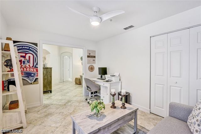 750 Tarpon Cove DR 202, Naples, FL 34110