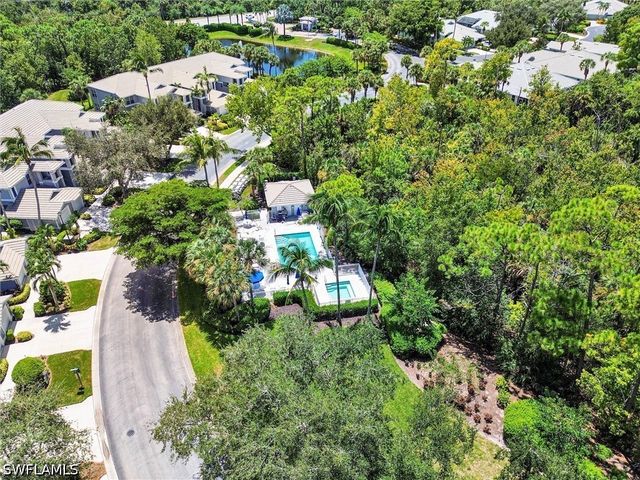 750 Tarpon Cove DR 202, Naples, FL 34110