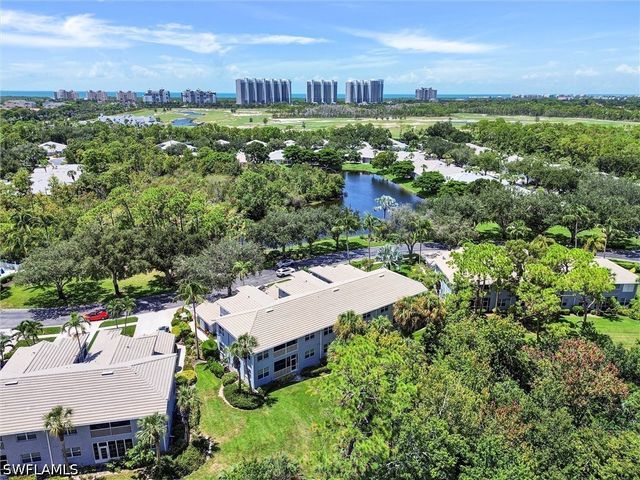 750 Tarpon Cove DR 202, Naples, FL 34110