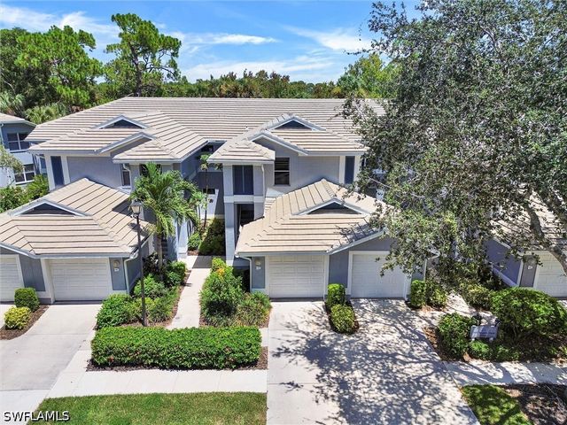 750 Tarpon Cove DR 202, Naples, FL 34110
