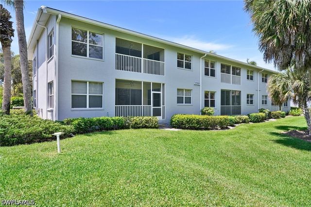 750 Tarpon Cove DR 202, Naples, FL 34110
