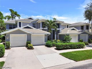 750 Tarpon Cove DR 202, Naples, FL 34110