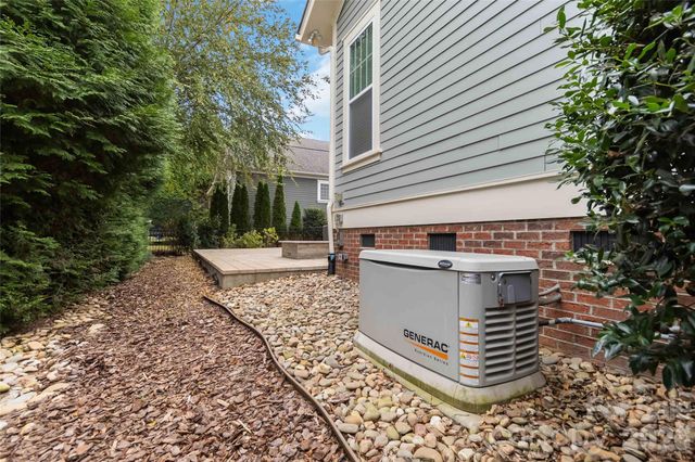 122 Lilac Mist Loop, Mooresville, NC 28115