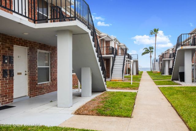 190 E Olmstead Drive, B7, Titusville, FL 32780