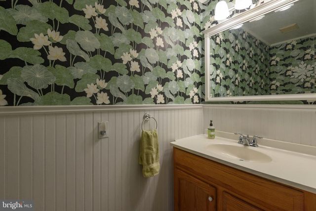 105 PARTRIDGE LN, Oxford, PA 19363