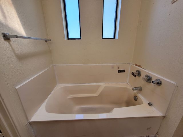 745 Meadowcreek Court, Garland, TX 75043