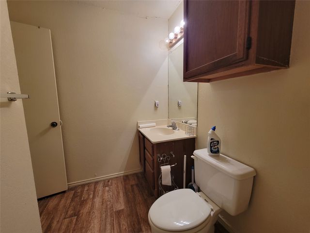 745 Meadowcreek Court, Garland, TX 75043