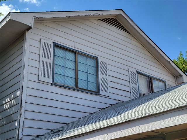 745 Meadowcreek Court, Garland, TX 75043
