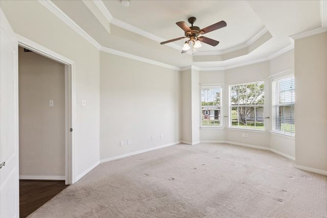 1062 Savannah Lane, Oak Ridge, TX 75142