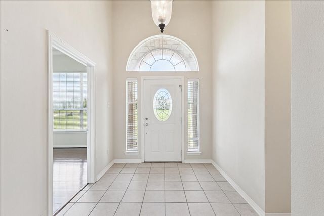 1062 Savannah Lane, Oak Ridge, TX 75142