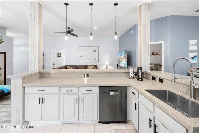 7699 FAWN LAKE Drive S, Jacksonville, FL 32256