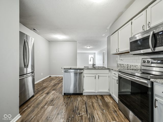 802 N Park Avenue, Indianapolis, IN 46202